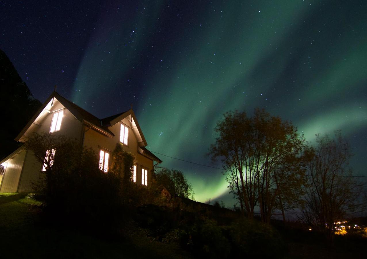 Kjosen Lodge, Lyngen. Lyngseidet Extérieur photo