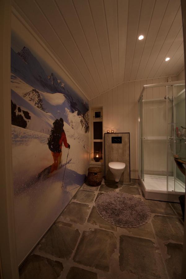 Kjosen Lodge, Lyngen. Lyngseidet Extérieur photo