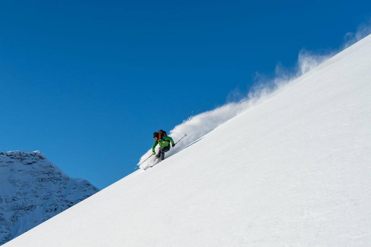 Kjosen Lodge, Lyngen. Lyngseidet Extérieur photo
