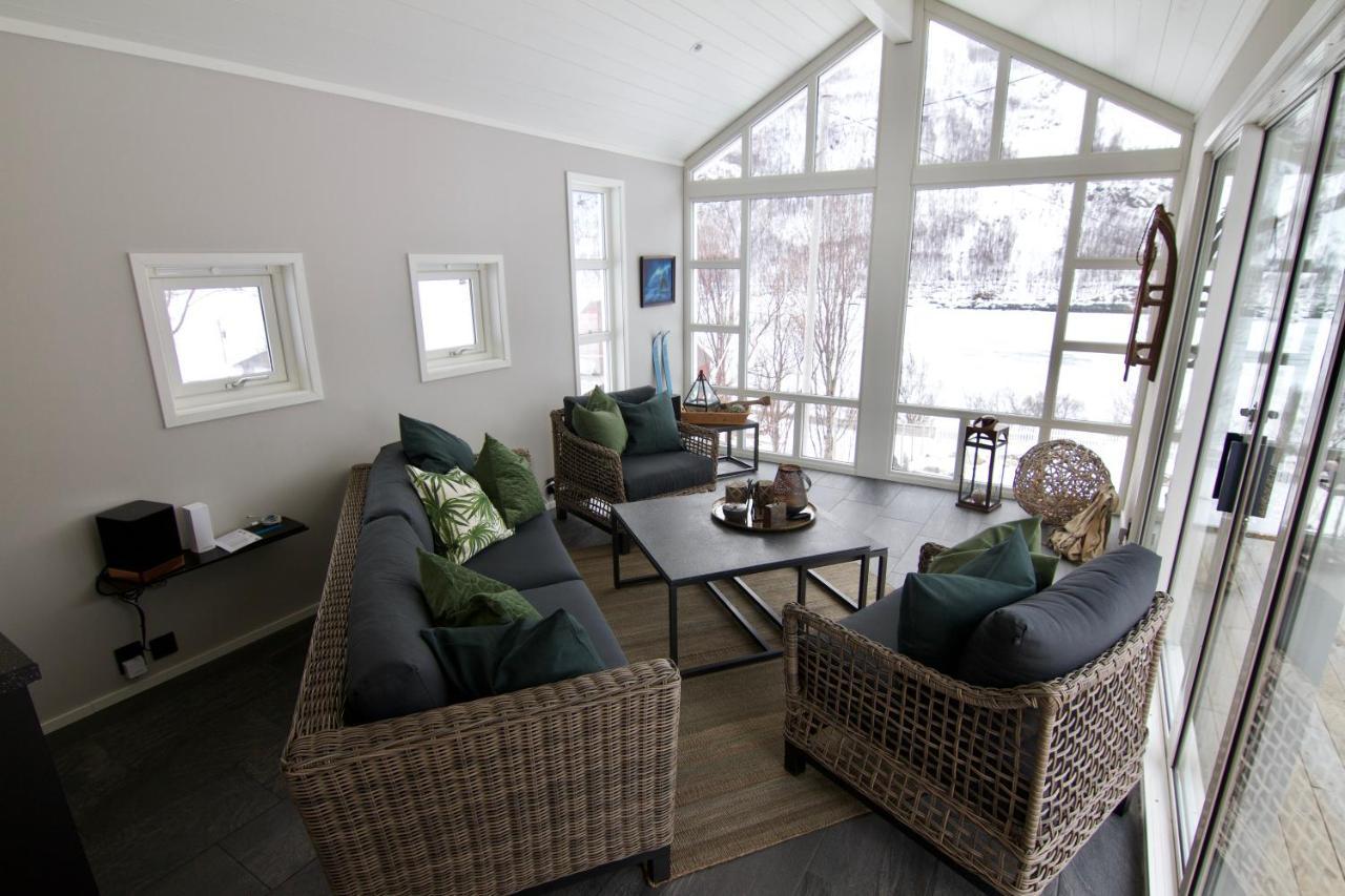 Kjosen Lodge, Lyngen. Lyngseidet Extérieur photo